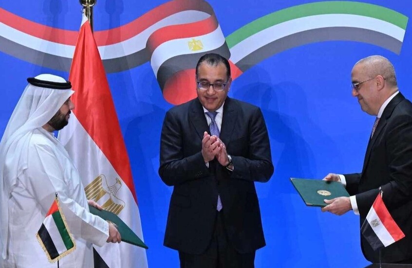 الإمارات تضخ 22 مليار دولار في مصر