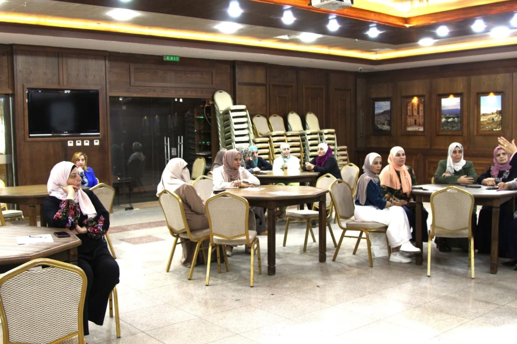 محاضرة التوعية بسرطان الثدي، تحت شعار أنتِ الأساس… افحصي في المكتبة الوطنية