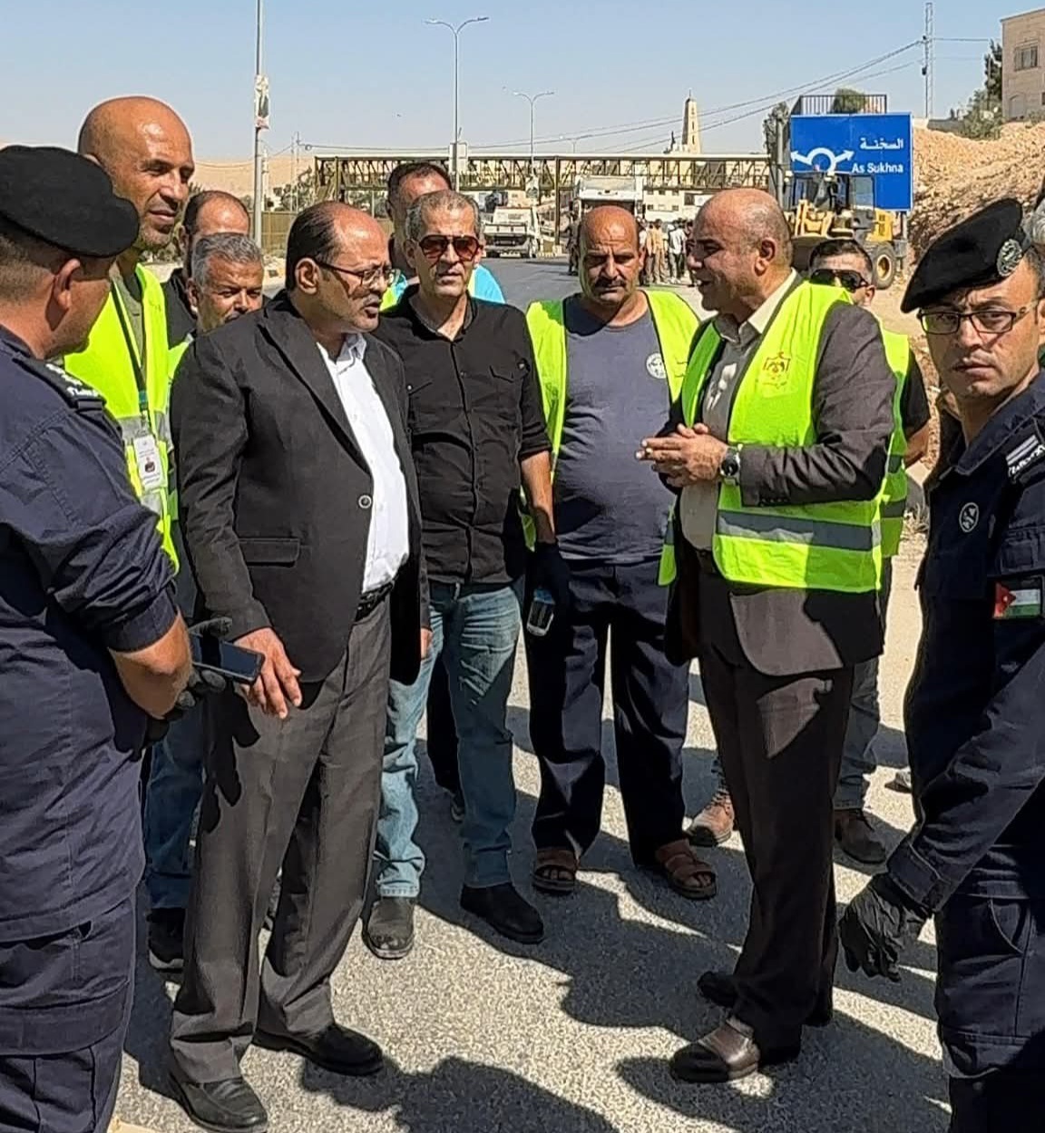 أطلق عطوفة متصرف لواء الهاشمية حملة النظافة في منطقة السخنة