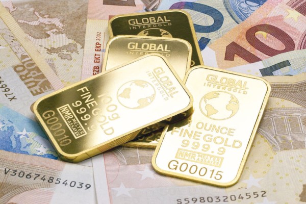 ديرانية: توقعات بانخفاض العملات الأوروبية أمام الذهب