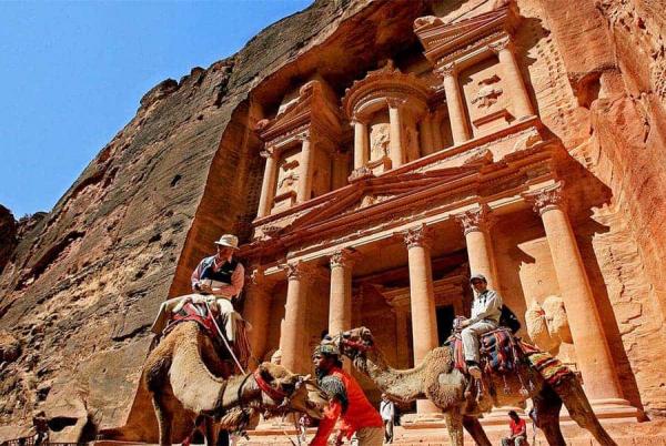 2.5 مليون زائر عربي للأردن خلال أول 9 شهور من العام