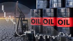 سعر النفط يرتفع بنحو 3 بالمئة بعد العقوبات الأميركية على شركتي النفط الروسيتين