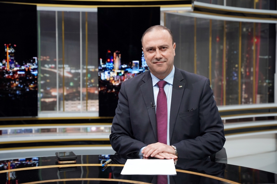 المومني:رئيس الوزراء يتابع الزيارات الميدانية ضمن خطط مؤسسية وتقارير دورية