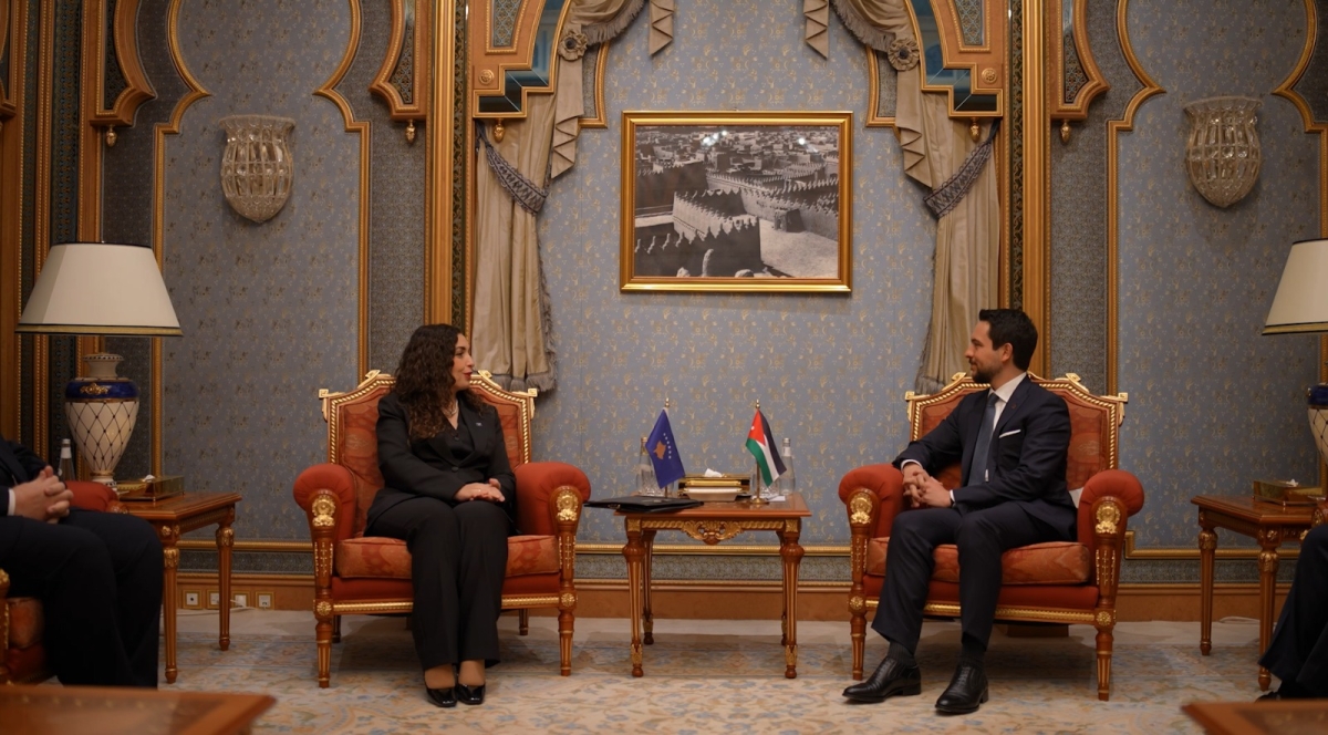 شاهد بالفيديو .... ولي العهد يلتقي في الرياض برئيسة كوسوفو فيوسا عثماني