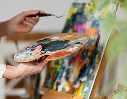 مختصون: للفن دور عميق في بناء القيم وتحصين المجتمع