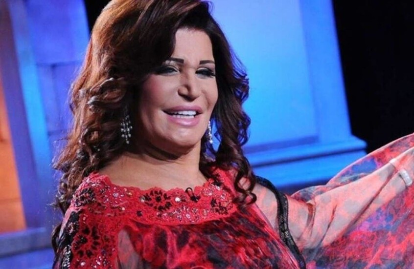 الراقصة نجوى فؤاد: هركب مسامير في ظهري