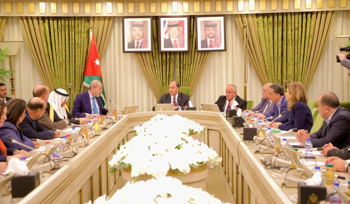 خارجية الأعيان تلتقي وزير الخارجية وشؤون المغتربين