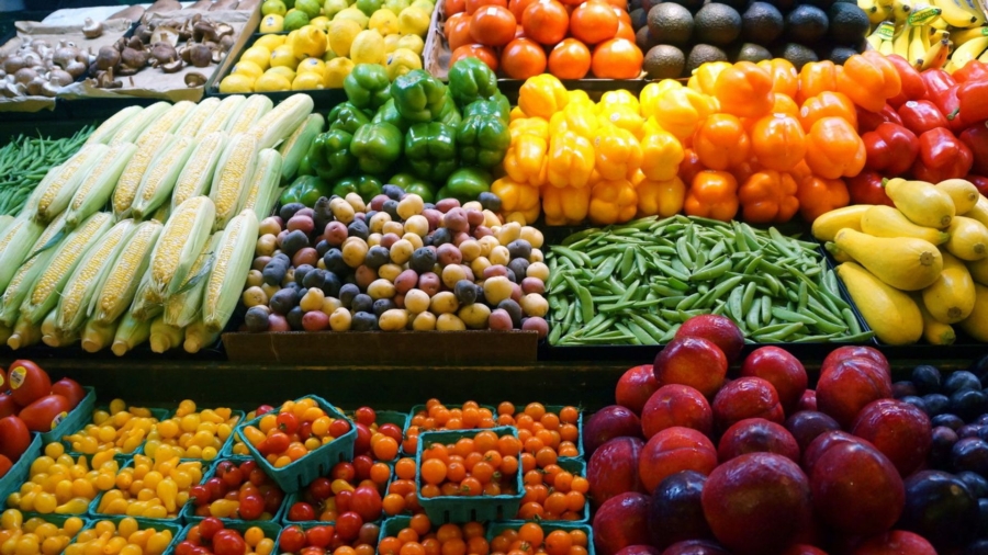 البطاطا والخيار بـ25 قرش في السوق المركزي اليوم