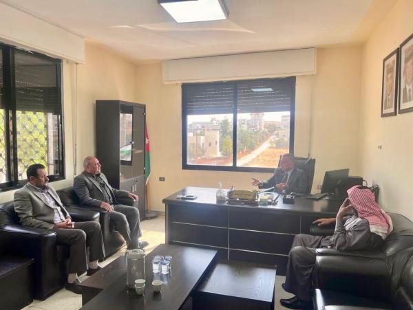 وزير الداخلية يزور مديرية قضاء حسبان