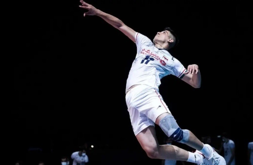 أصيب في قطر... وفاة نجم الطائرة الإيراني صابر كاظمي بسن الـ26 عاما