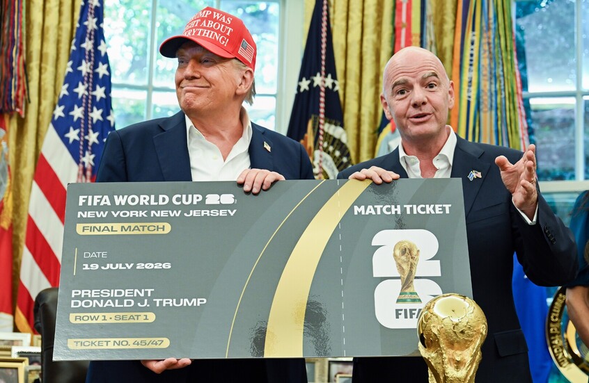 فيفا يطلق جائزة السلام وترامب أبرز المرشحين
