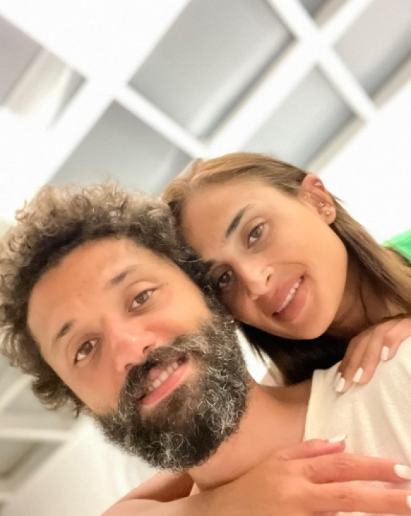 مي عمر تعلن تضامنها مع آن الرفاعي برسالة مؤثرة