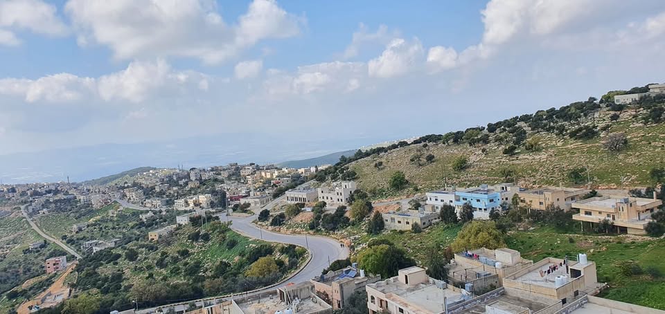 أهالي الهاشمية في عجلون يشتكون تأخر تعبيد الشوارع