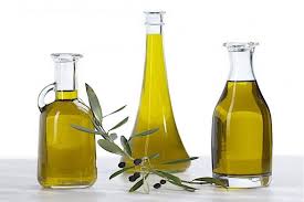 هل يطيل زيت الزيتون عمرك؟