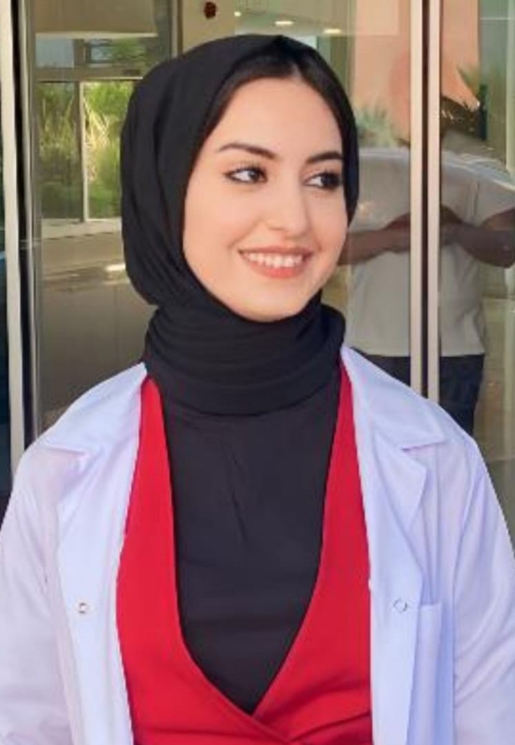 الشوملي تكتب : فخورة بأمي