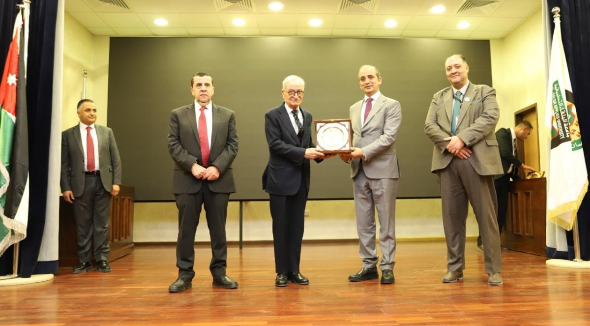 بالصور اختتام مؤتمر الاستدامة كلية الأعمال