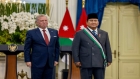 الملك يمنح الرئيس الإندونيسي وسام النهضة المرصع