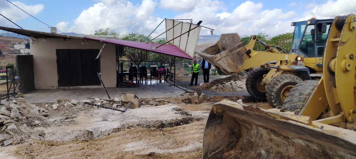 حملة لإزالة الأكشاكوالبسطات المخالفة في جرش