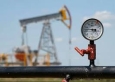 أسعار النفط تتراجع مع ارتفاع المخزونات الأميركية وتعزز مخاوف تخمة المعروض