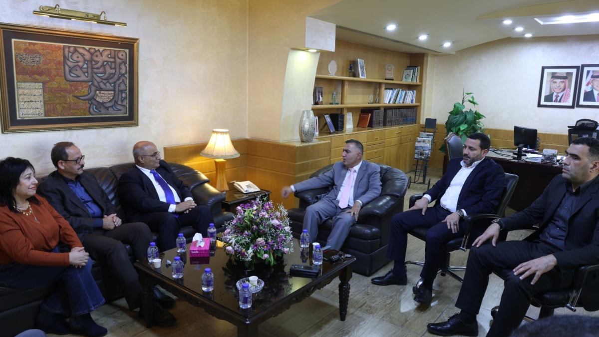 نقيب الصحفيين يبحث مع مدير عام صحيفة الرأي سبل حل القضايا العالقة