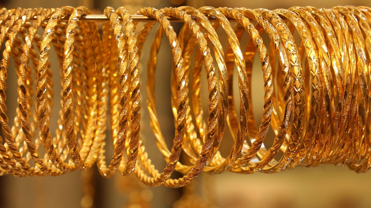 82.4 دينار سعر الذهب عيار 21 بالسوق المحلية