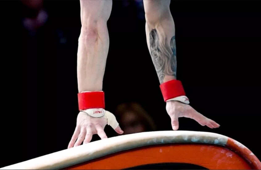 ذهبية جديدة لروسيا.. دوخنو يكتب التاريخ بذهبيتين في بطولة العالم بالجمباز