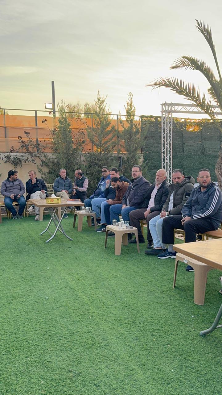 اجتماع لعائلة آل عليان في مزرعة أحمد محمد معيوف عليان لبحث إنشاء ديوان للعائلة وتنظيم شؤونها