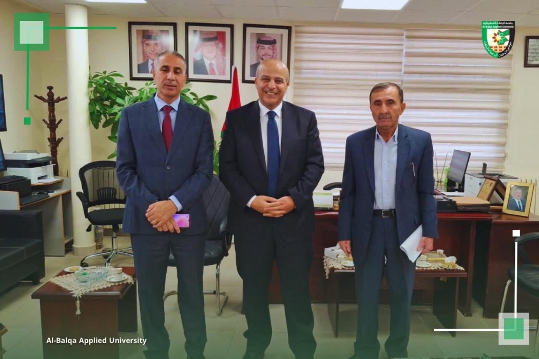 نائب رئيس جامعة البلقاء التطبيقية للشؤون الإدارية يزور كلية عجلون الجامعية