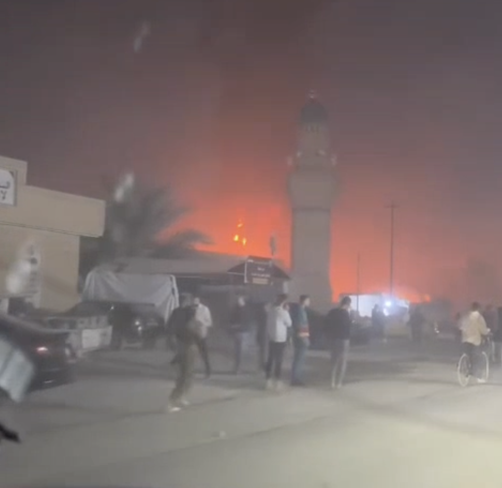 حريق ضخم بعد انفجار صهريج نفط في سامراء العراقية (صور+فيديو )