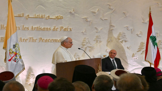 البابا لاوون الرابع عشر يدعو اللبنانيين للتحلي بـشجاعة البقاء في بلدهم