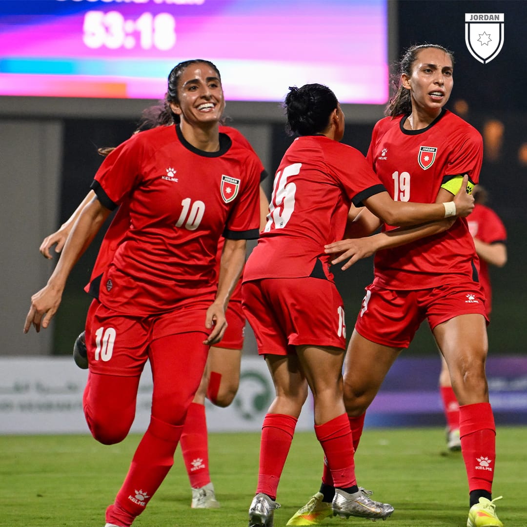 منتخب السيدات لكرة القدم يلتقي نظيره الفلسطيني في نهائي غرب آسيا غدا
