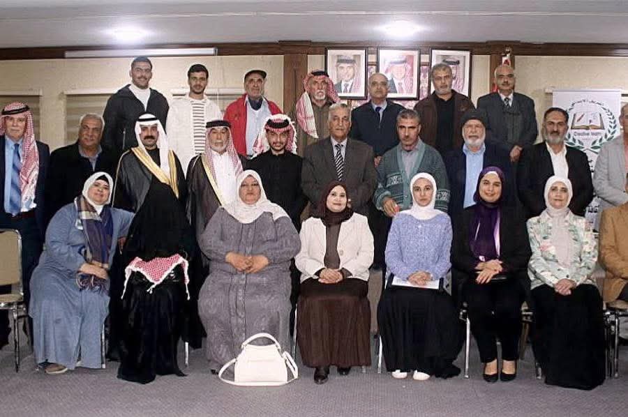 ثقافة الزرقاء ومنتدى العشيات للآداب ينظمان أمسية شعرية حملت عنوان الشعر الشعبي تراثنا ( صور )