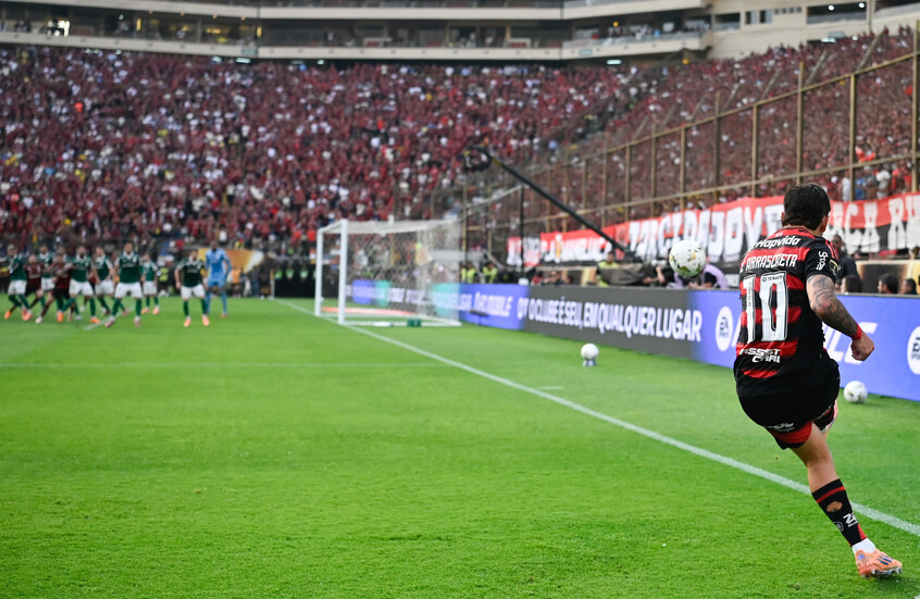 رغم الاعتراضات.. فيفا يقترب من تغيير قواعد الركلات الركنية في مونديال 2026