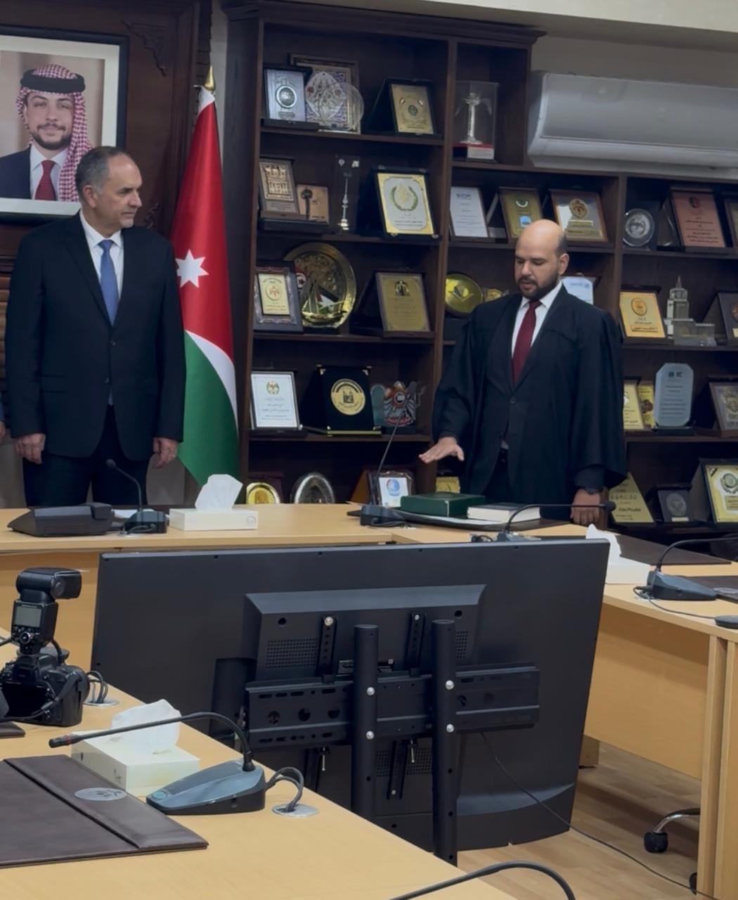 الزميل الشوابكة يهنئ السرحان