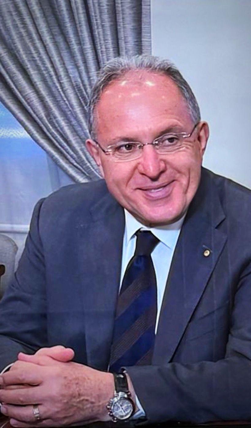 المغتربين اللبنانين في الكويت يتجاوز عددهم ٢٠ الف لبناني من أصل ١١ مليون لبناني مغترب في العالم .