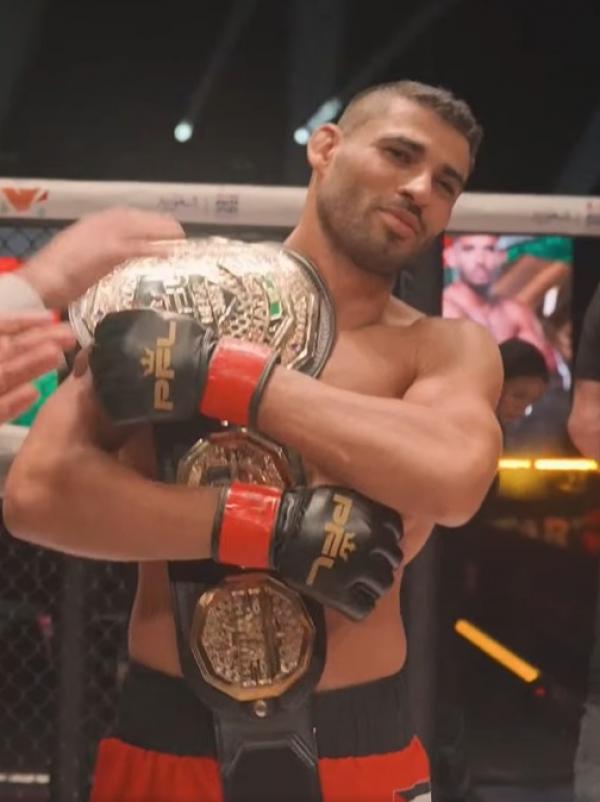 نورس أبزاخ يتوَّج كأول أردني بحزام بطولة PFL MENA