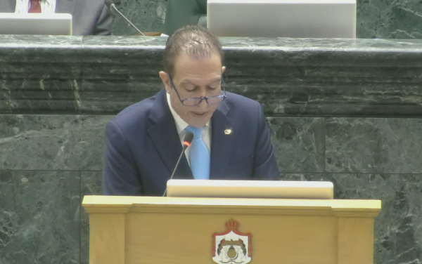 الطراونة: لا نقبل بتحميل كلف الإصلاح للطبقتين المتوسطة والفقيرة