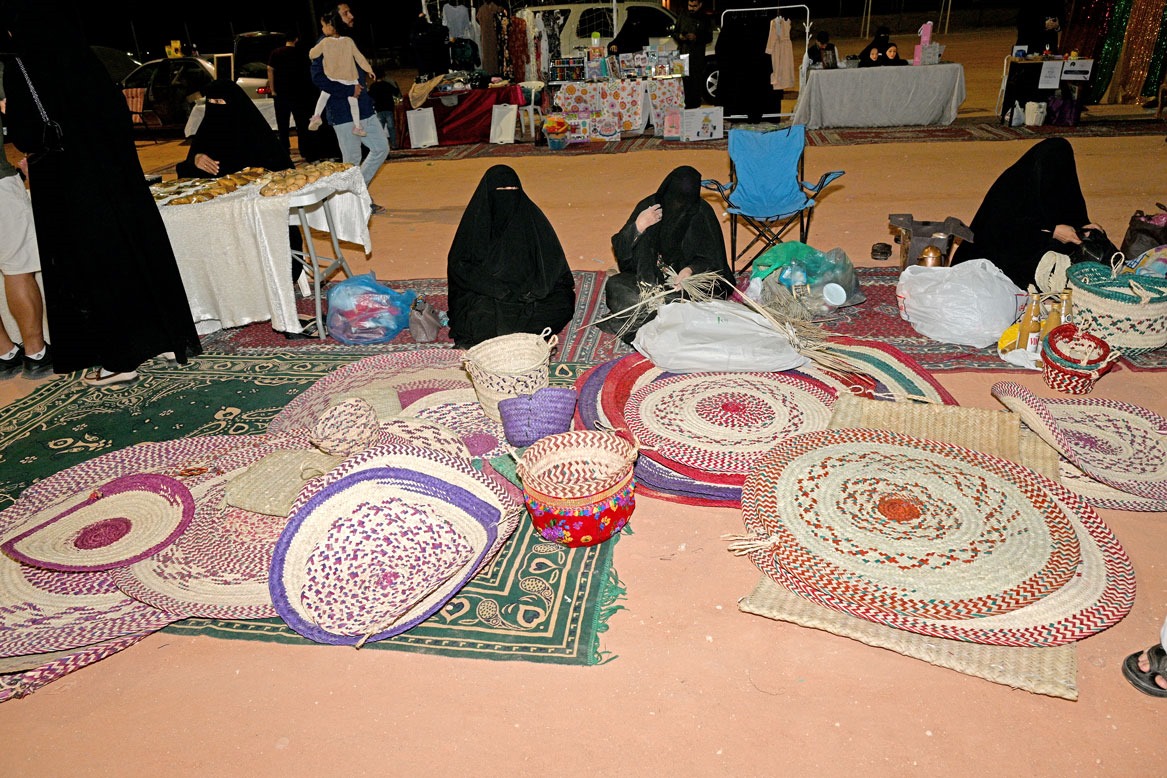 مهرجان المنيزلة .. يسدل ستاره بعد حفاوة من الإبداع