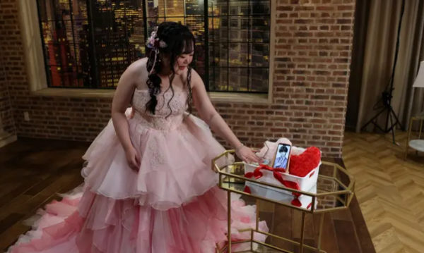 يابانية تتزوج شخصية افتراضية لشات جي بي تي