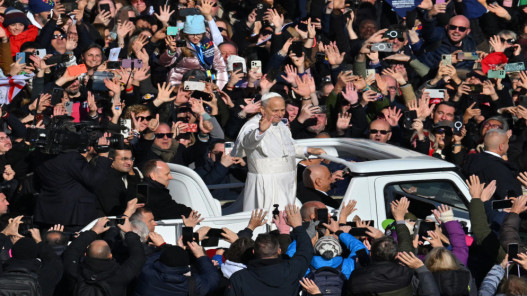 البابا لاوون الرابع عشر يدعو إلى هدنة عالمية ليوم واحد لمناسبة عيد الميلاد