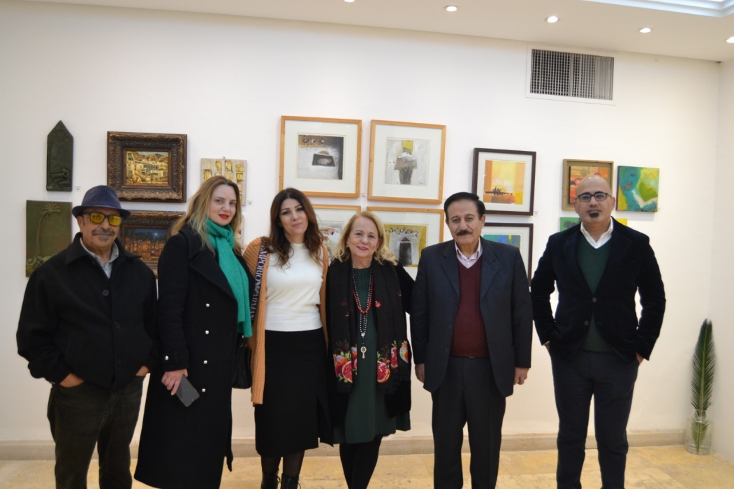 تحفة من ريشة القلب والألوان: معرض لوحة لكل بيت يُزهر في عمّان