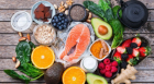 6 أطعمة غنية بالبروتين تساعد على خفض مستوى السكر في الدم