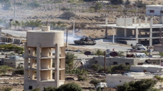 الاحتلال الإسرائيلي يستهدف بالقذائف تل الأحمر الشرقي في ريف القنيطرة