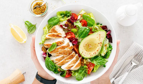 كيف تحافظ على نظامك الغذائي خلال موسم العطلات دون حرمان؟