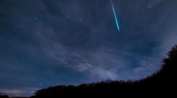 موكب كواكب واقتران الزهرة بالمشتري .. أحداث فلكية بارزة في 2026