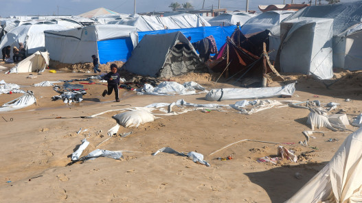 10 دول تحذر من استمرار الوضع الإنساني الكارثي في غزة