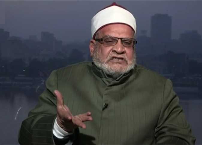 داعية مصري: يجب على الزوج توفير خادمة لزوجته