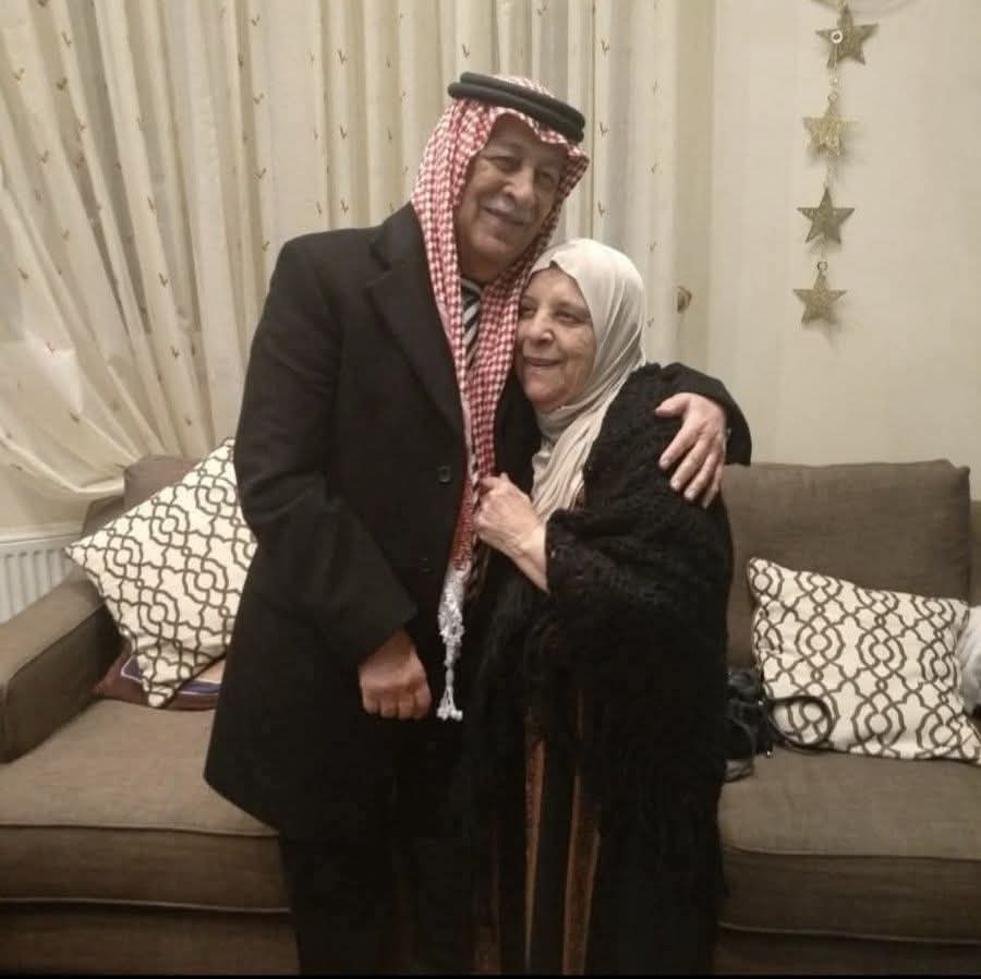 الكعابنه يعزي رئيس الديوان الملكي معالي يوسف العيسوي بوفاة شقيقته