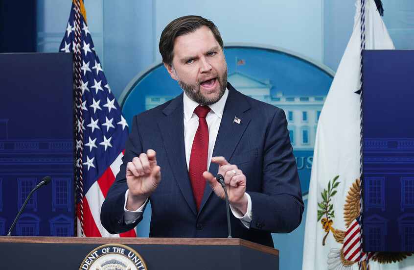 تسريب فيديو حساس لنائب ترامب والخدمة السرية تتحرك ضد حارسه