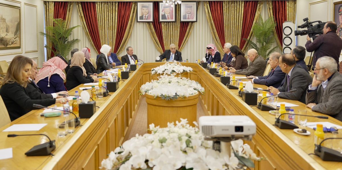 صحة الأعيان تبحث خطط تحسين التأمين الصحي الشامل